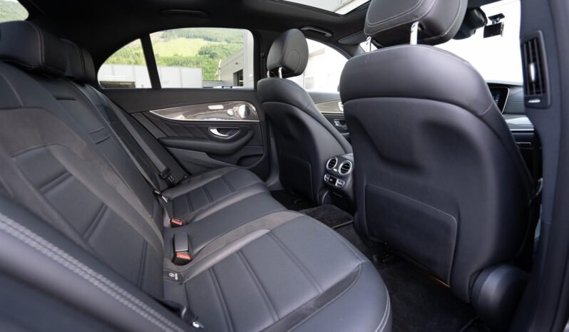 
								Mercedes-Benz E 43 AMG 4MATIC full									