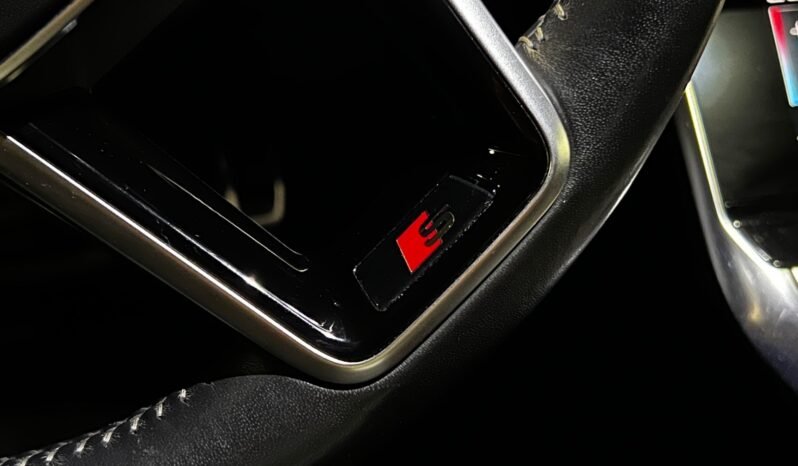
								Audi A7 55 TFSI V6 S line full									