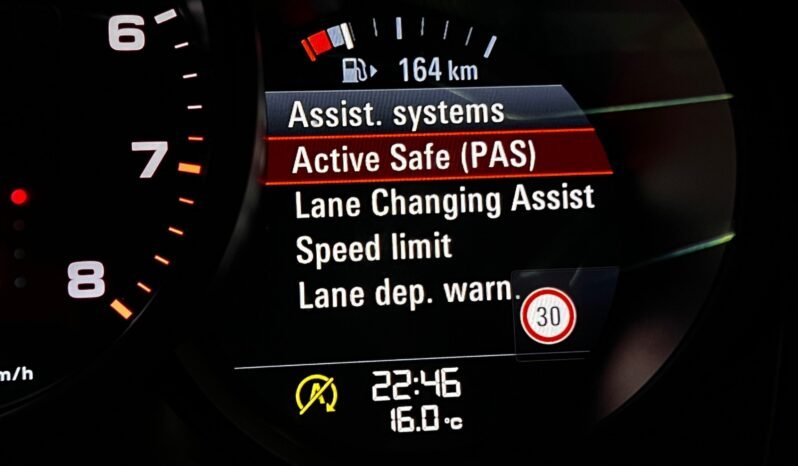 
								Porsche Macan GTS full									