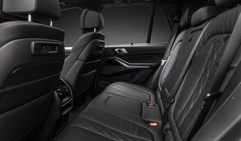 
								BMW X5 M-Sport Individual full									