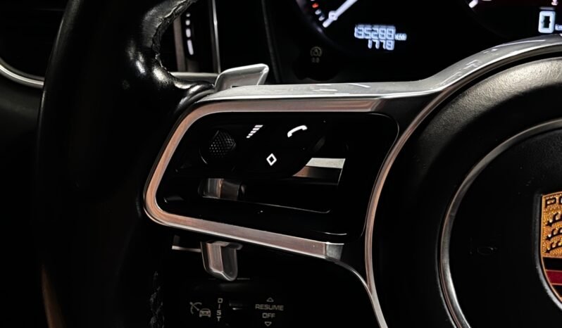 
								Porsche Macan GTS full									