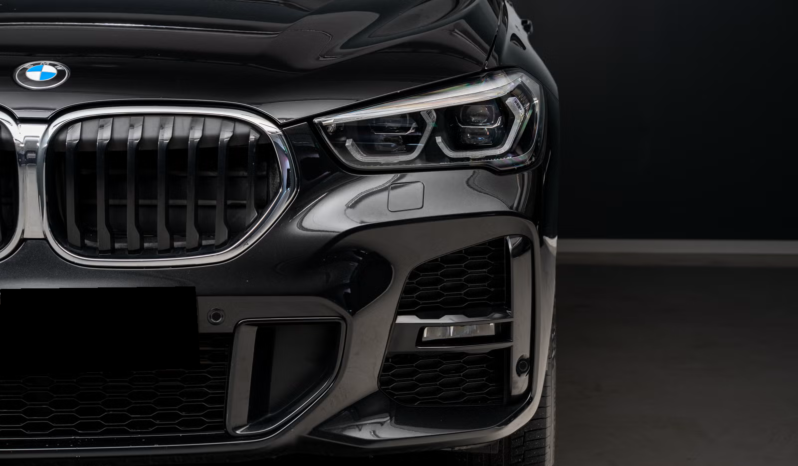 
								BMW X1 xDrive20d M Sport full									