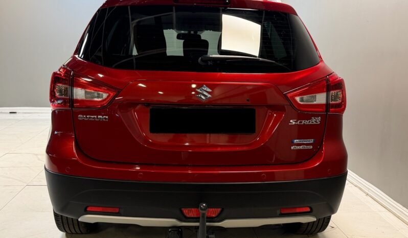 
								Suzuki SX4 S-Cross Hybrid 4×4 143 ch full									