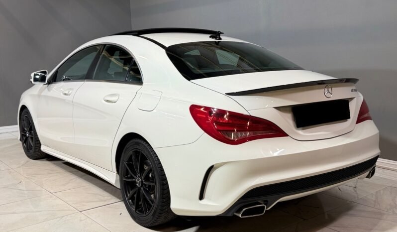 
								Mercedes-Benz CLA 180 AMG full									