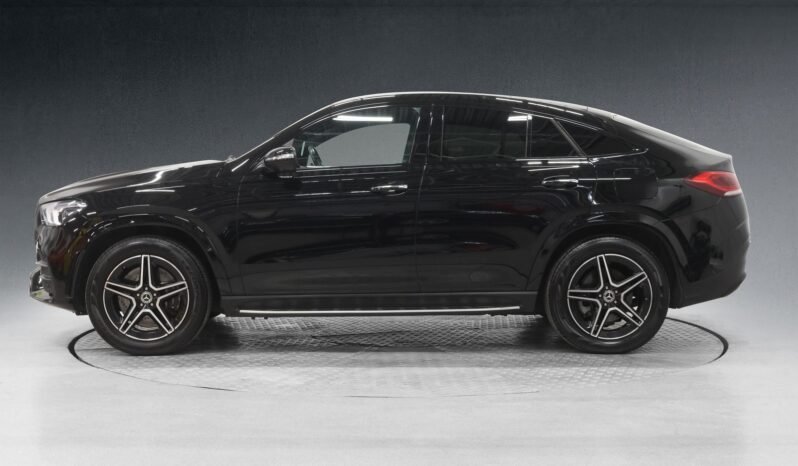 
								Mercedes-Benz GLE 350 de AMG Line full									