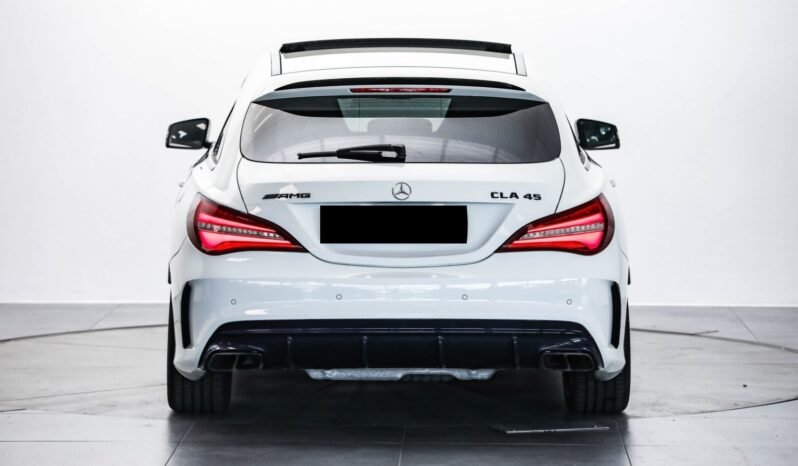 
								Mercedes-Benz CLA 45 AMG Shooting Brake full									