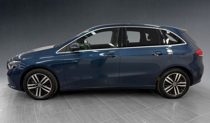 
								Mercedes-Benz B 250 e Plug-in Hybrid full									