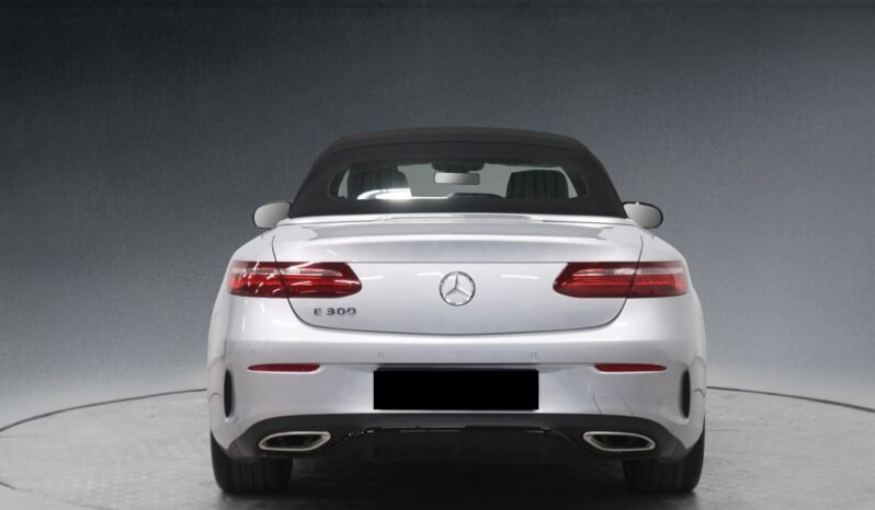 
								Mercedes-Benz E 300 AMG full									