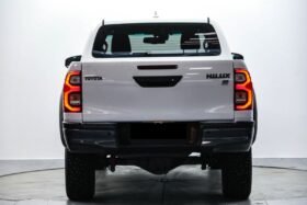 Toyota HiLux 2.8 D-4D 204 ch D-Cab 4WD GR Sport