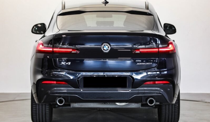 
								BMW X4 xDrive30i M-Sport full									