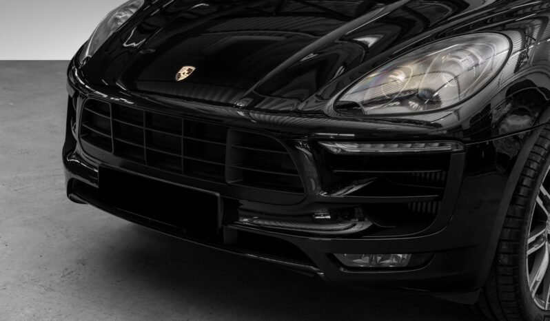 
								Porsche Macan Turbo 3.6 V6 400 ch full									