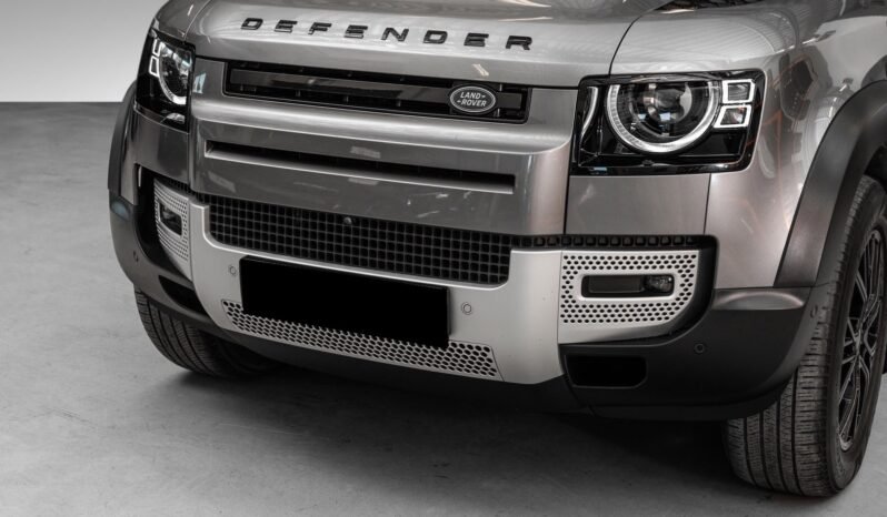 
								Land Rover Defender 110 D240 – Première Édition full									