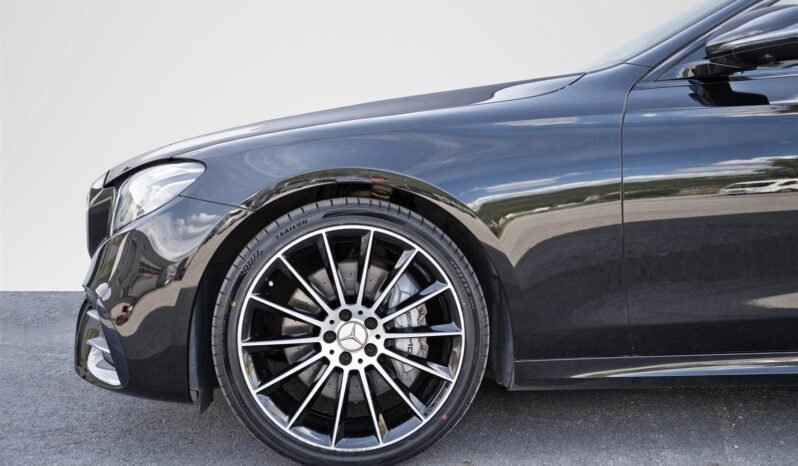 
								Mercedes-Benz E 43 AMG 4MATIC full									