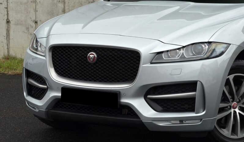 
								Jaguar F-PACE 2.0D 180 ch R-Sport AWD full									