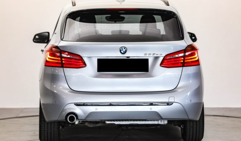 
								BMW 225xe iPerformance / Head-Up / Navi Plus / Caméra de recul full									