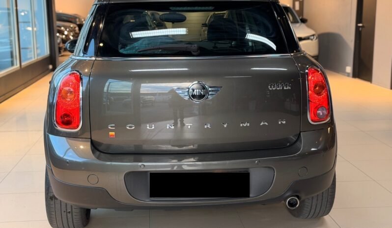 
								MINI Countryman Cooper ALL4 full									