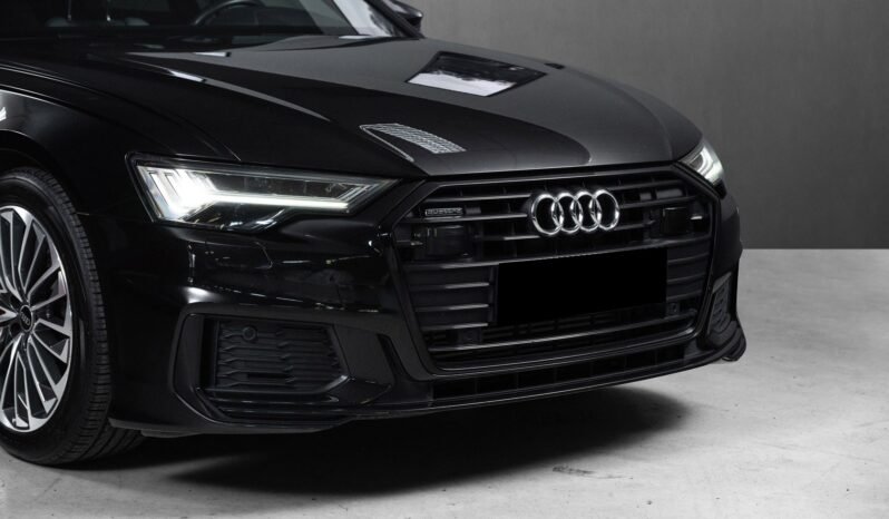 
								Audi A6 55 TFSI e Avant S-Line full									