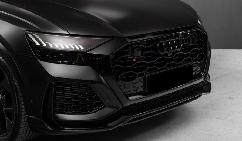 
								Audi RS Q8 full									