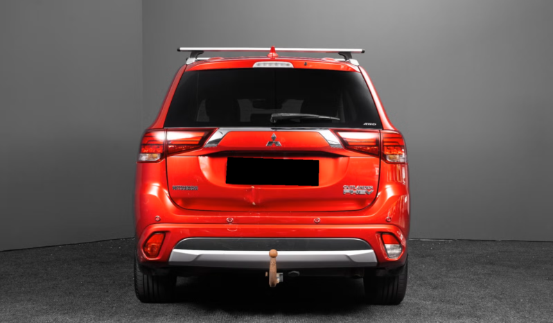 
								Mitsubishi Outlander PHEV AWD Instyle+ full									