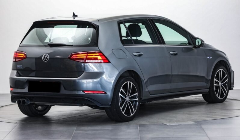 
								Volkswagen Golf VII GTE Facelift full									
