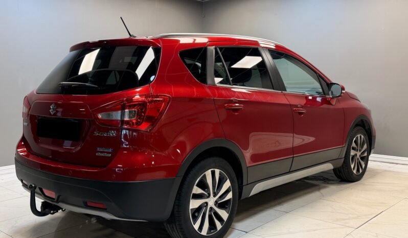 
								Suzuki SX4 S-Cross Hybrid 4×4 143 ch full									