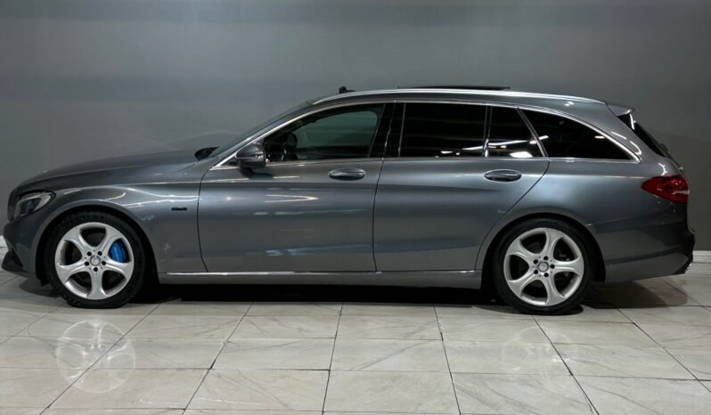 
								Mercedes-Benz C 350 e full									