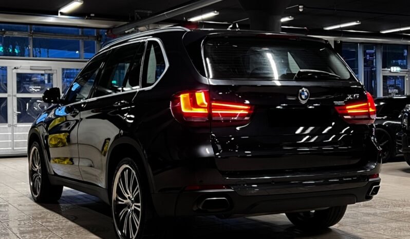 
								BMW X5 xDrive40e iPerformance full									