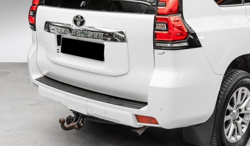 
								Toyota Land Cruiser 150 VX – 177 ch full									