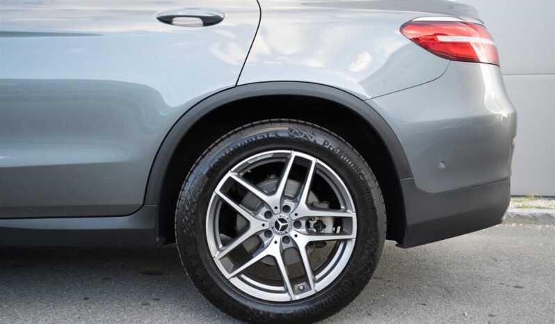 
								Mercedes-Benz GLC 250 d 4MATIC Coupé AMG full									