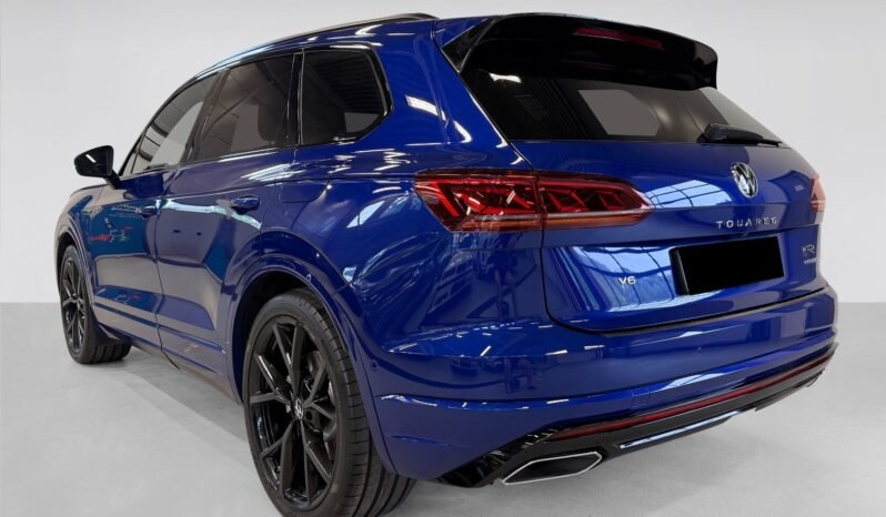 
								Volkswagen Touareg R eHYBRID V6 4MOTION full									