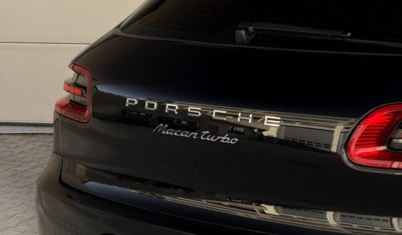
								Porsche Macan Turbo full									