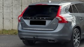 Volvo V60 D5 Twin Engine AWD Momentum