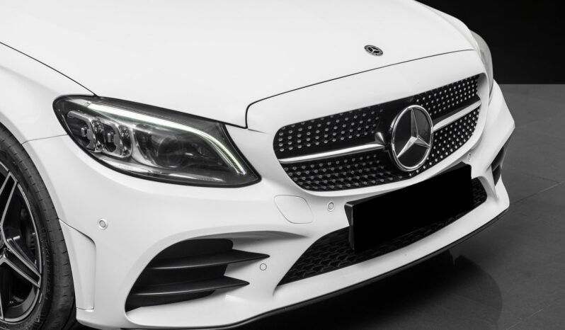 
								Mercedes-Benz C300 de 2x AMG full									