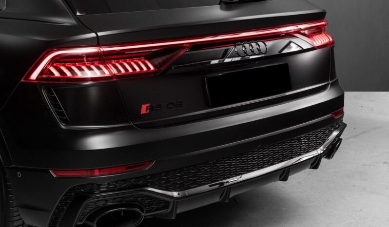 
								Audi RS Q8 full									