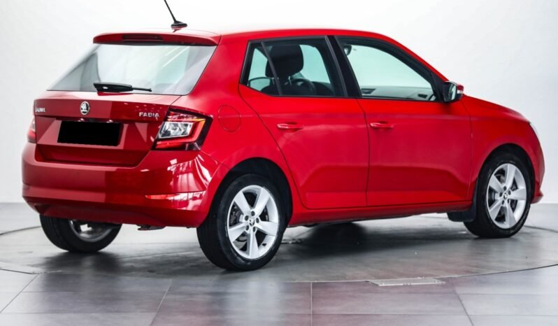 
								Škoda Fabia 1.0 TSI 110 ch DSG Style full									