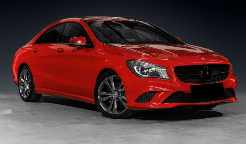 
								Mercedes-Benz CLA 180 Automatique full									