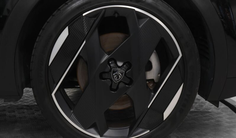 
								Peugeot 408 GT Plug-in Hybrid full									