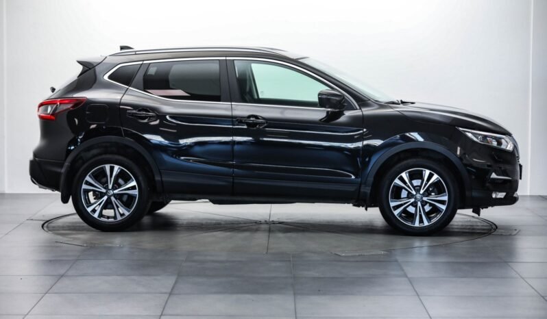 
								Nissan Qashqai DIG-T 116 ch Tekna full									