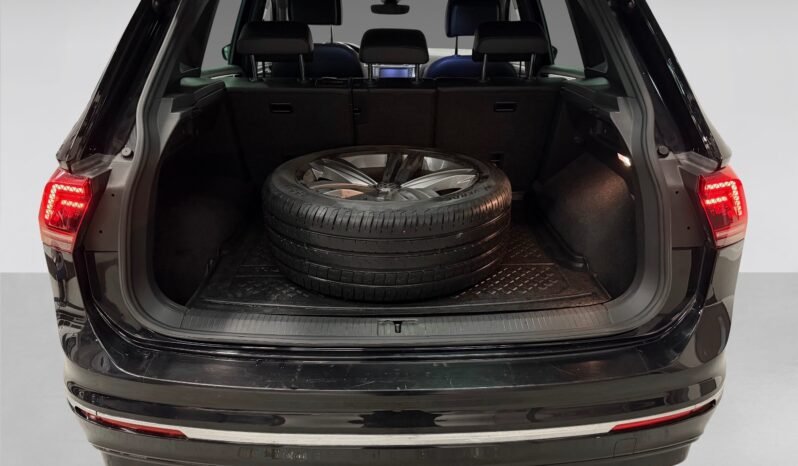 
								Volkswagen Tiguan 150 ch 4MOTION DSG R-Line full									