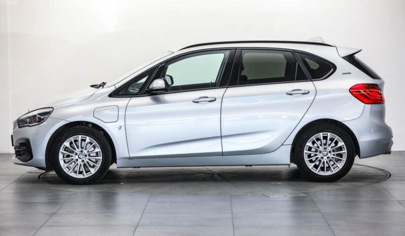 
								BMW 225xe iPerformance / Head-Up / Navi Plus / Caméra de recul full									
