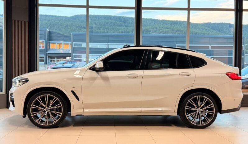 
								BMW X4 xDrive20i M Sport full									
