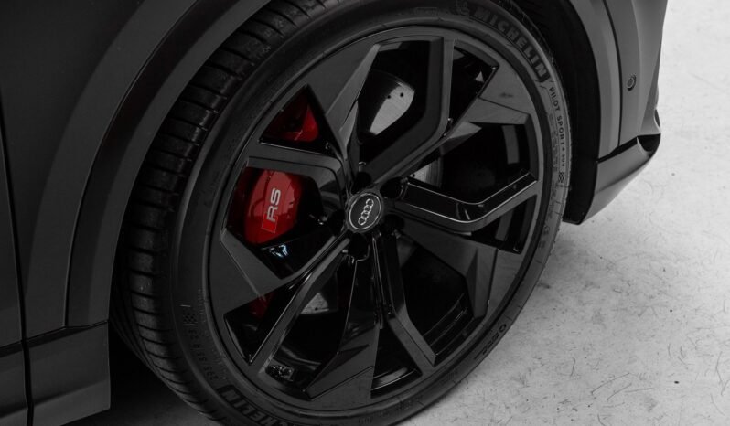 
								Audi RS Q8 full									