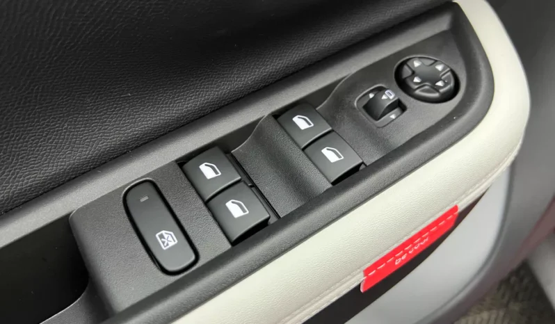 
								Citroën C3 Aircross Max Hybrid 145 e-DCS6 7 places full									