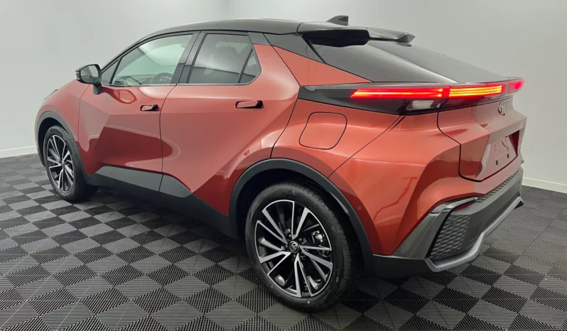 
								Toyota C-HR Collection Hybride Rechargeable 225 ch full									