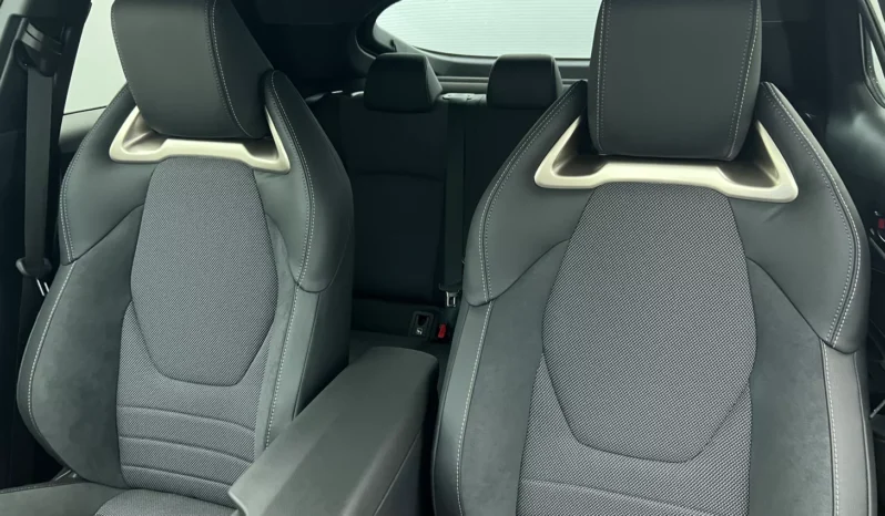 
								Toyota C-HR Collection Hybride Rechargeable 225 ch full									