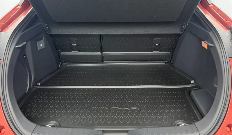 
								Toyota C-HR Collection Hybride Rechargeable 225 ch full									