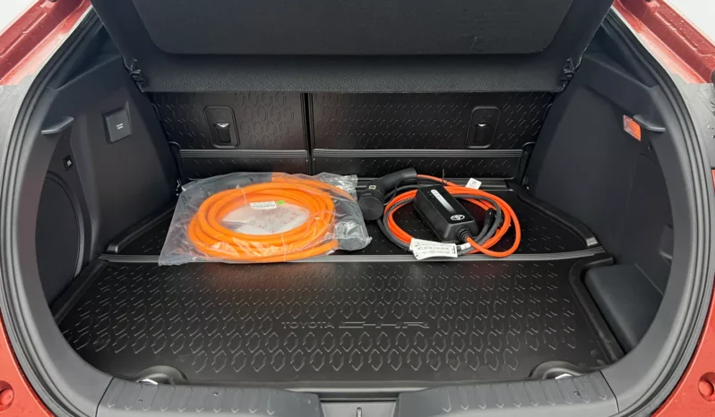 
								Toyota C-HR Collection Hybride Rechargeable 225 ch full									