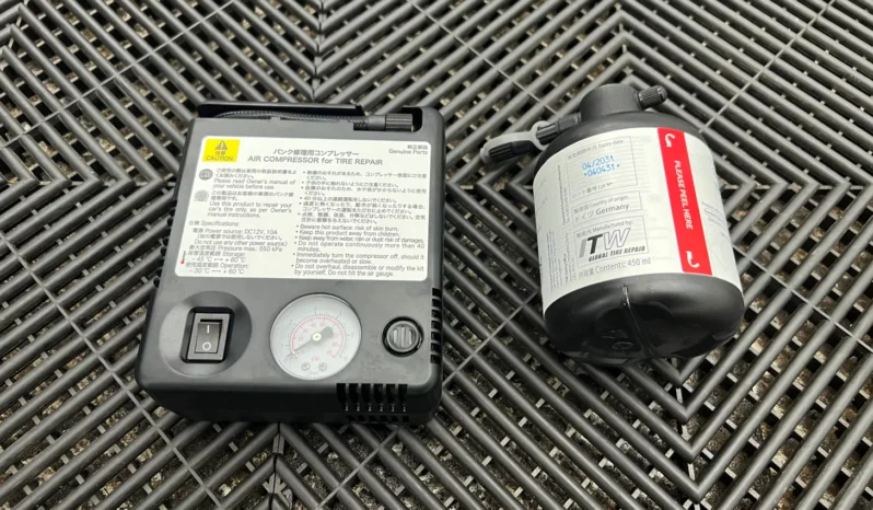 
								Toyota C-HR Collection Hybride Rechargeable 225 ch full									