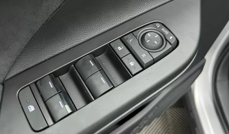 
								Toyota C-HR Collection Première Hybride Rechargeable 225 ch full									