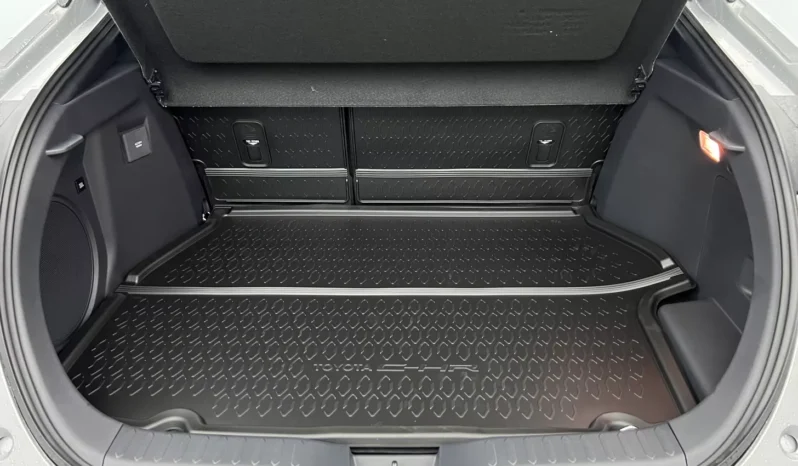 
								Toyota C-HR Collection Première Hybride Rechargeable 225 ch full									